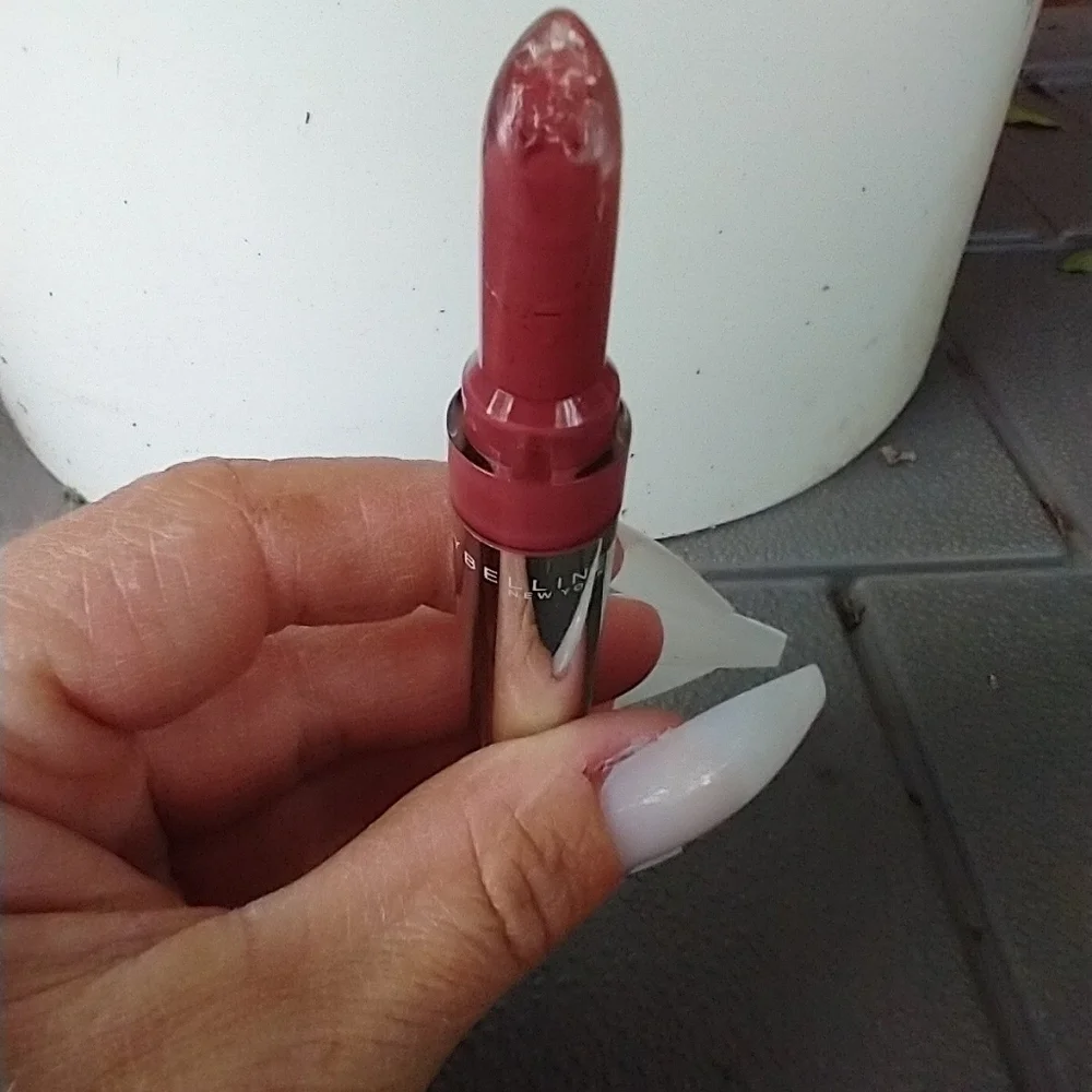 Maybelline women shine
